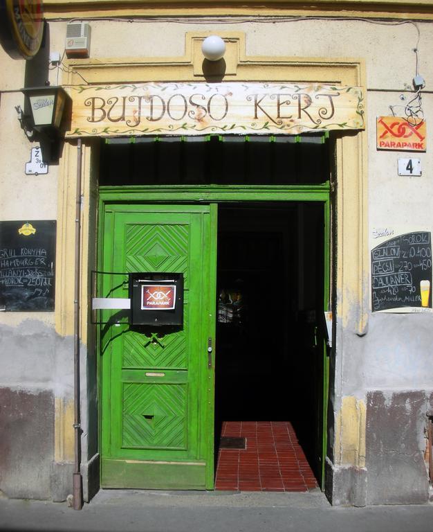 2Night Hostel Budapest Extérieur photo