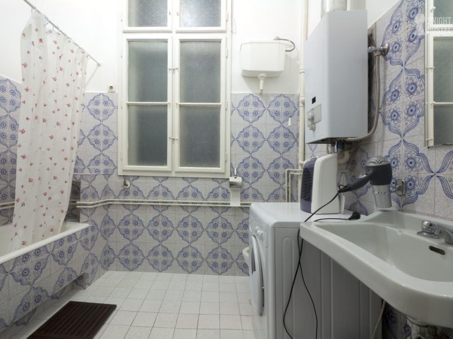 2Night Hostel Budapest Extérieur photo