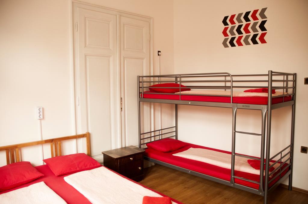 2Night Hostel Budapest Extérieur photo