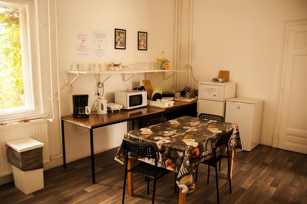 2Night Hostel Budapest Extérieur photo